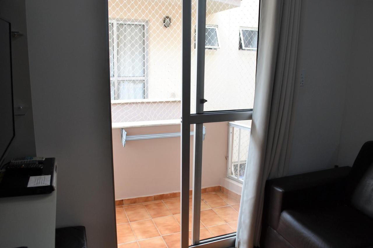 Apartamento Grande Cond. Raquel *