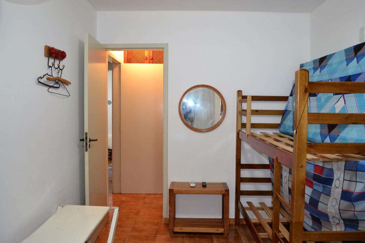 Apartamento Grande Cond. Raquel *