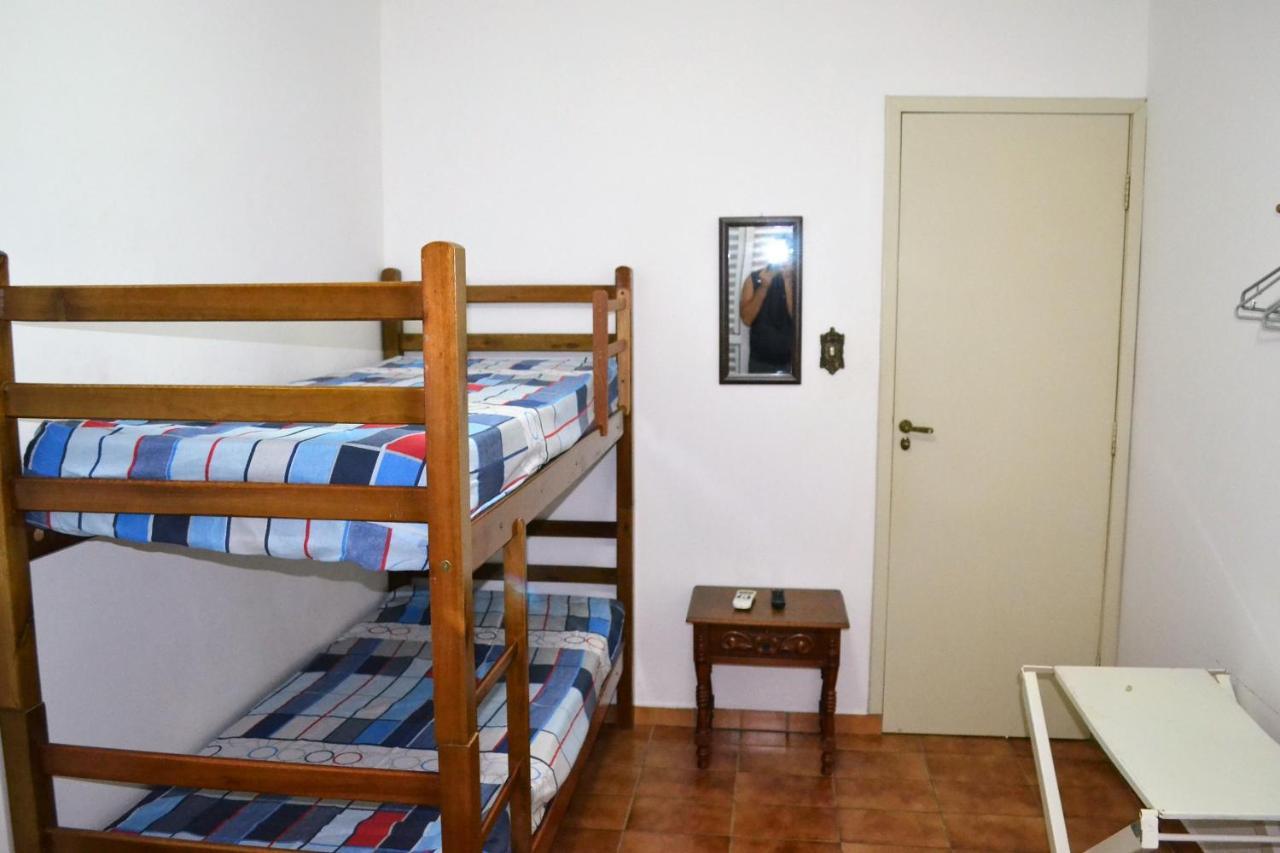 Apartamento Grande Cond. Raquel
